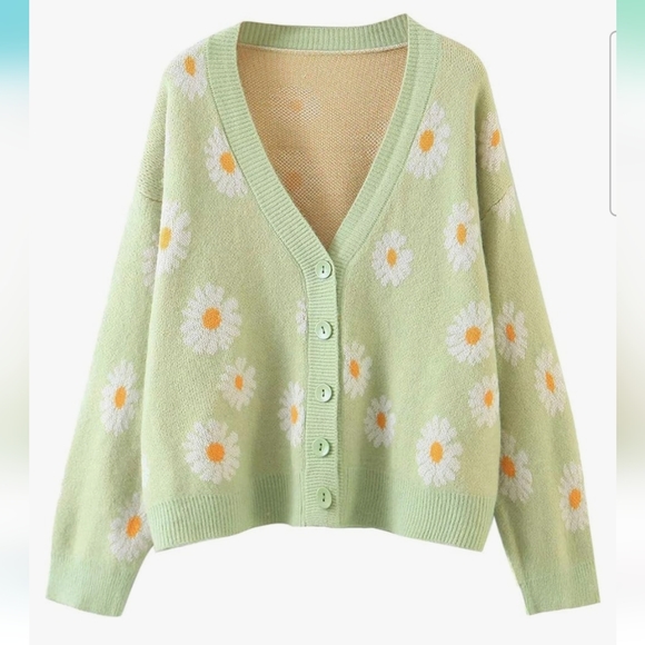Amazon Women Y2K Daisy knit cardigan, in lime green. One size. - Picture 3 of 8